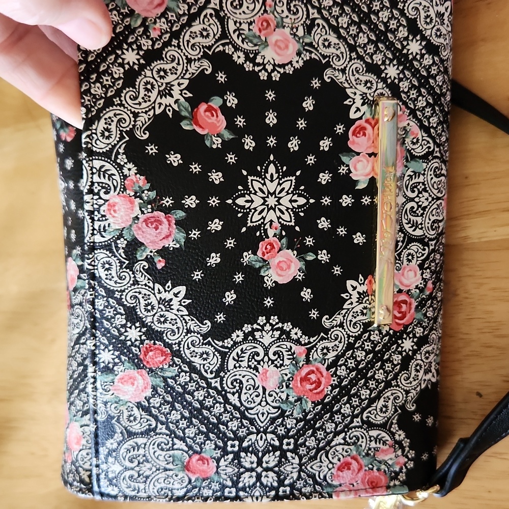 Betsey Johnson cross body bag - Picture 4 of 4